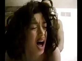 Troia cattiva sta facendo sesso appassionato con il fratellastro film transex gratis