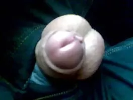 Ragazza tatuata con un bel culo video donne con trans che si fa scopare